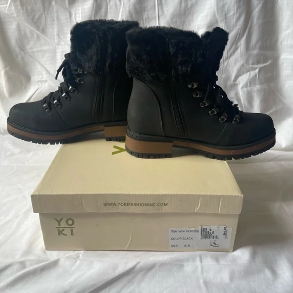 Women’s Yoki black lace up boots size 5.5 - Picture 2 of 5